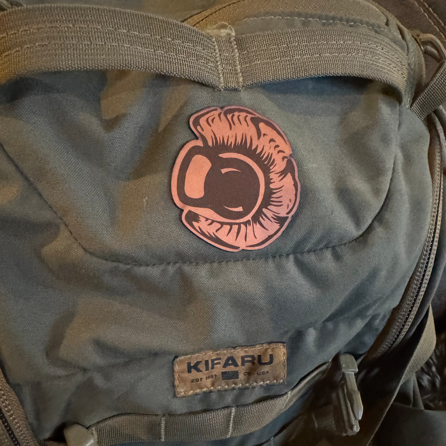 Kettle Curlin' Leather Decal